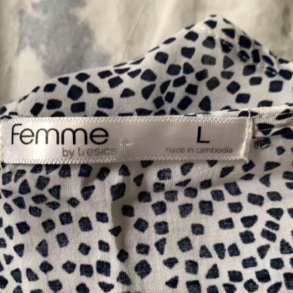 Femme tank, white w/Navy Blue print, Size large - Picture 7 of 7